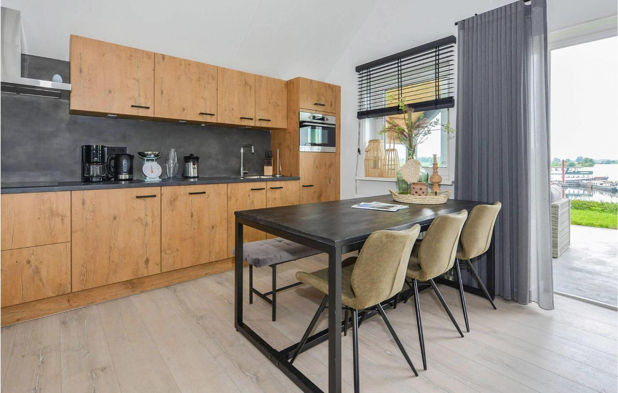 3 Bedroom Gorgeous Home In Kerkdriel Extérieur photo